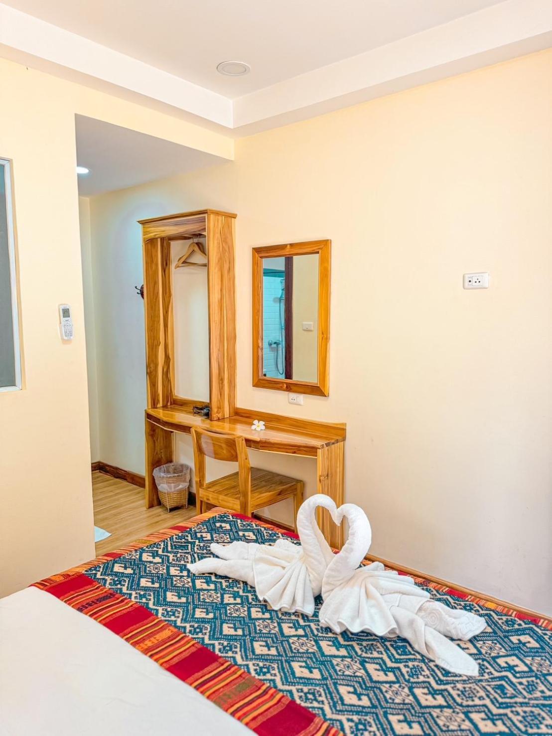 Luang Phasouk Hotel 琅勃拉邦 外观 照片